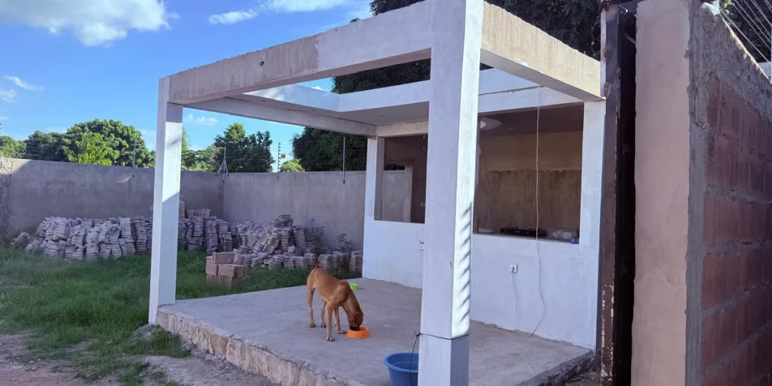 Obra Inacabada — Terreno em L, Chinonanquila
