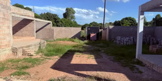 Obra Inacabada — Terreno em L, Chinonanquila