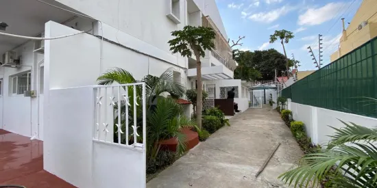 Moradia geminada T3+1 com piscina próximo ao Parquinho, Sommerschield (venda ou renda)