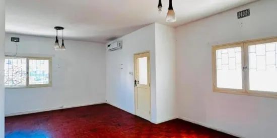 Vende-se apartamento T3 espaçoso na Polana Cimento A, Rua de Cassuende